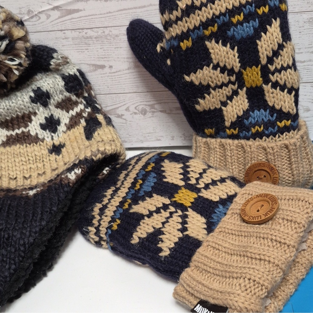 Mukluks Fair Isle Knit Lined Wrist Mittens 1 Size Navy Tan Plus amer.eagle hat